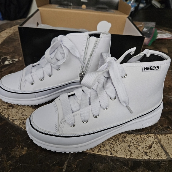 HEELYS Women's 7 Big Kids 6 Veloz White heeled Heel Shoe - Picture 5 of 9